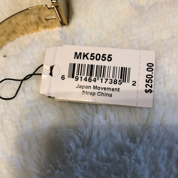 Michael Kors Classic Watch -Gold